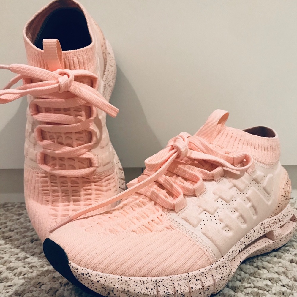 UA HOVR PHANTOM CONFETTI